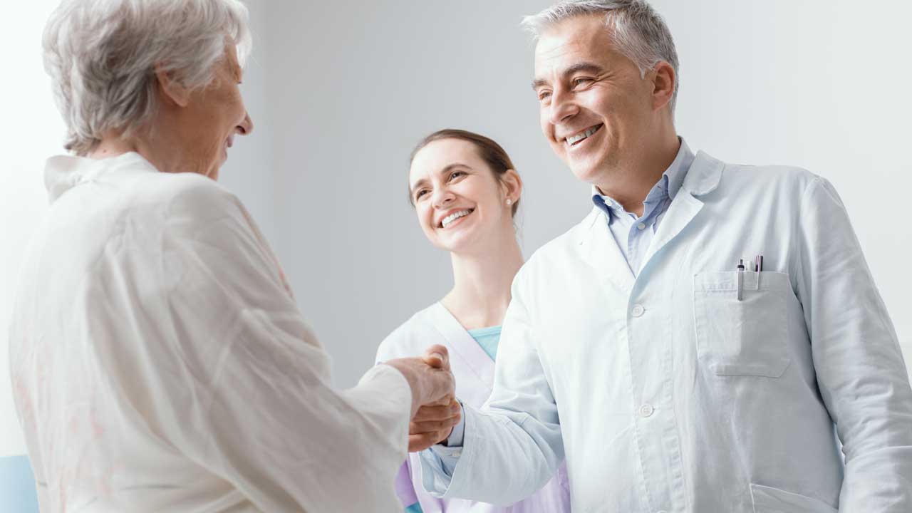 Medical Tourism for Seniors: A Guide to Healthcare Abroad